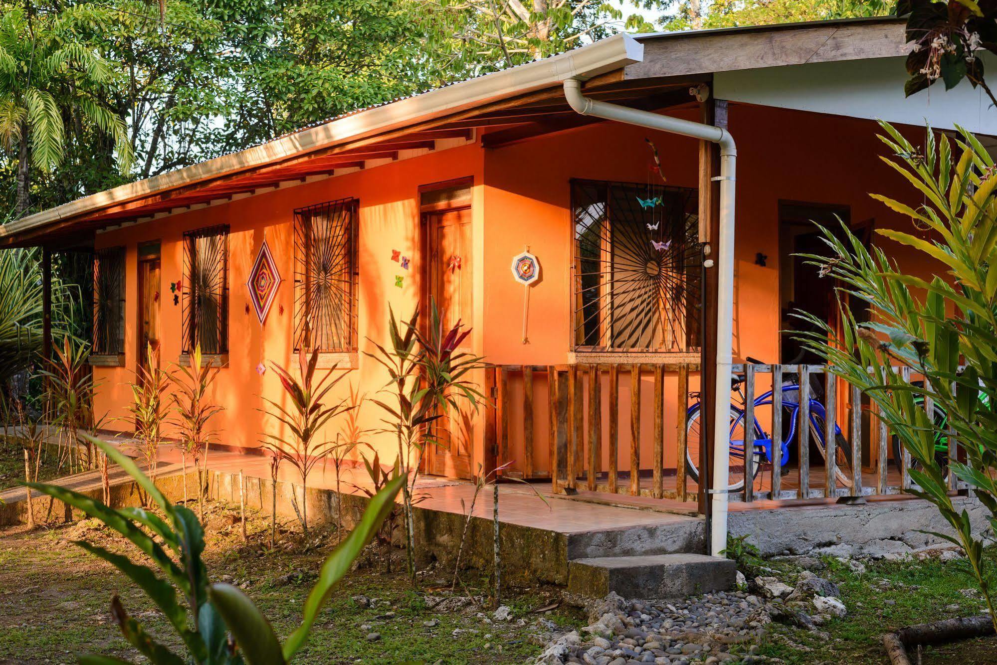 Cabinas Caribe Luna Cahuita Ngoại thất bức ảnh